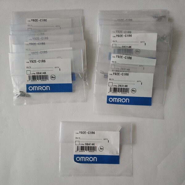 OMRON 近接センサE2S用取り付け金具 Y92E-C1R6 14個セット! 送料込み!