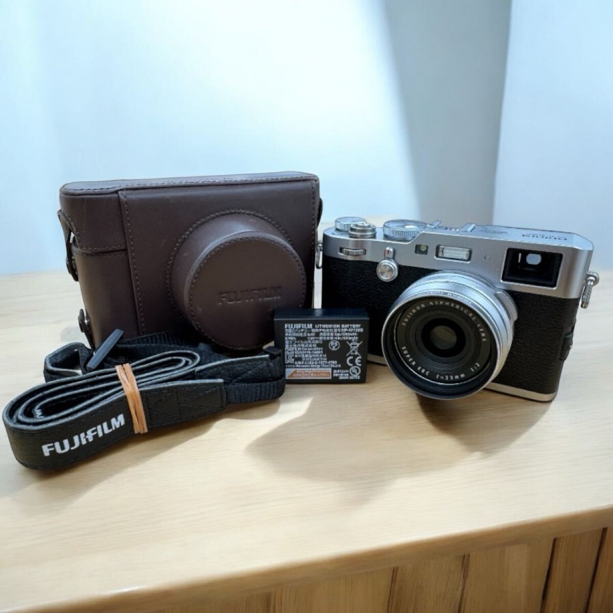 Yahoo!オークション -「fujifilm x100f」(富士フイルム Yahoo!オークション -「fujifilm x100f」(富士フイルム