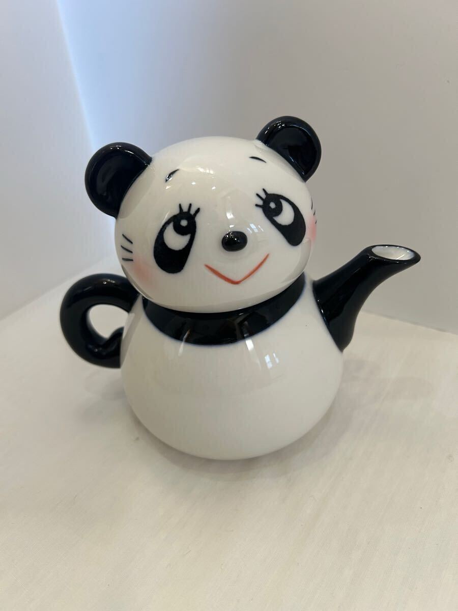 Amazon.co.jp: 内藤ルネ パンダ 貯金箱 置物 フィギュリン 人形 陶器 陶磁器 昭和レトロ : おもちゃ