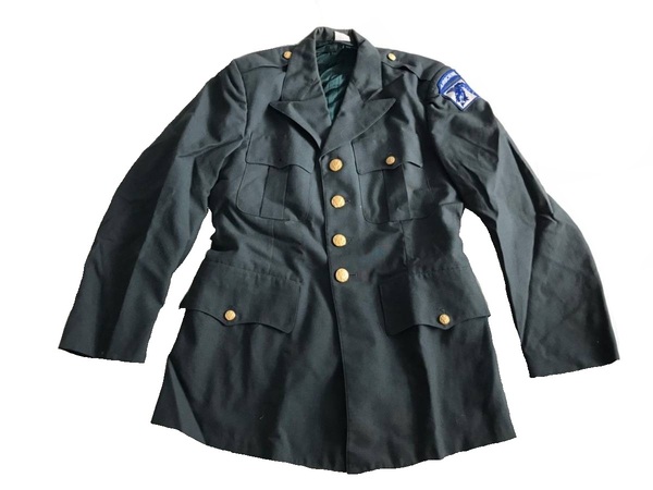 【1086】実物 US ARMY 制服上衣 1977年製 ビンテージ 第18空挺軍団 スカイドラゴンズのオリジナルパッチ付き