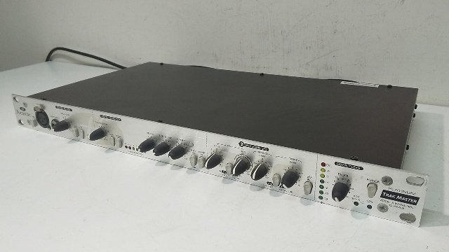 Yahoo!オークション -「focusrite」(マイクプリアンプ Yahoo!オークション -「focusrite」(マイクプリアンプ