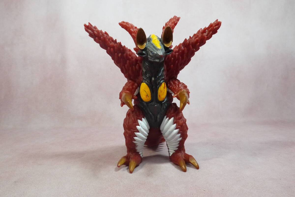 ☆BANDAI パンドン (タグ付き) 2001年 円谷プロ 硬質ソフビ