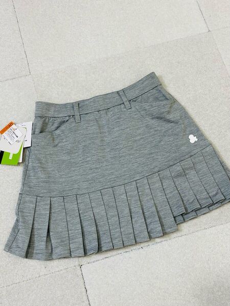 8381.【未使用タグ付き】and per se プリーツスカー UVカット アンパスィ 灰色 グレー Mサイズ ストレッチ