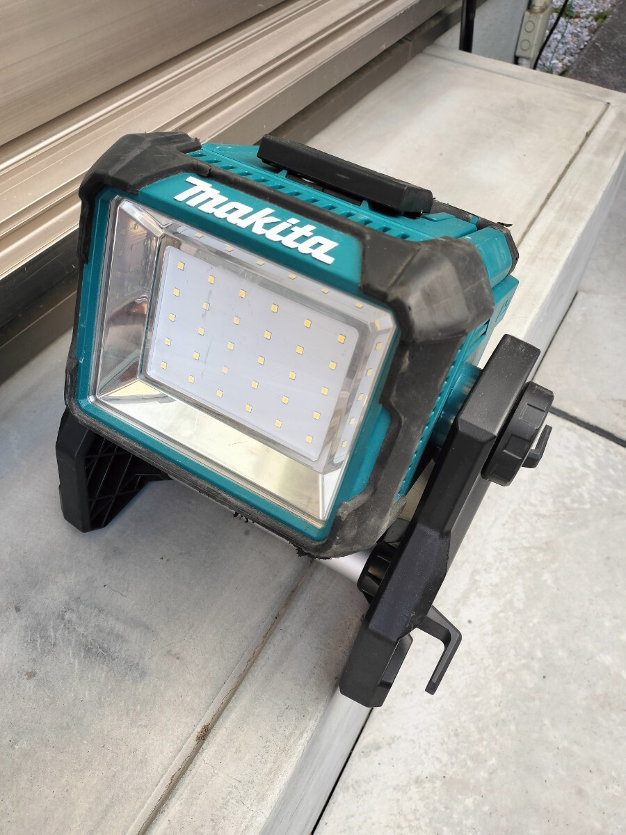 Yahoo!オークション -「マキタ 充電式ledスタンドライト」の落札 Yahoo!オークション -「マキタ 充電式ledスタンドライト」の落札