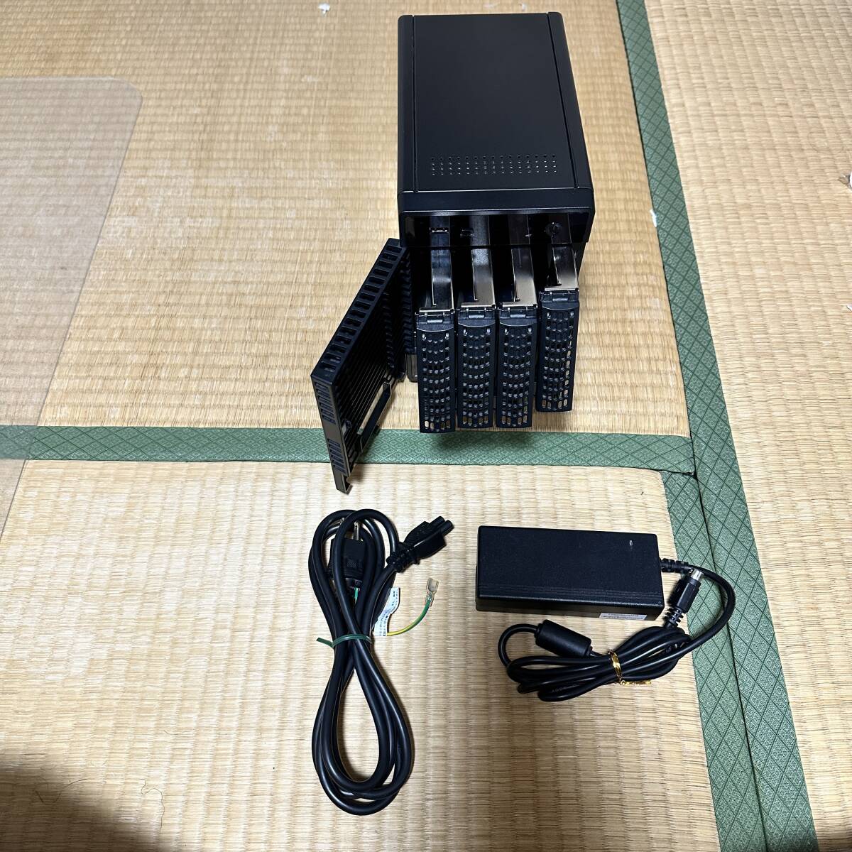 Yahoo!オークション -「netgear readynas 104」の落札相場・落札価格 Yahoo!オークション -「netgear readynas 104」の落札相場・落札価格