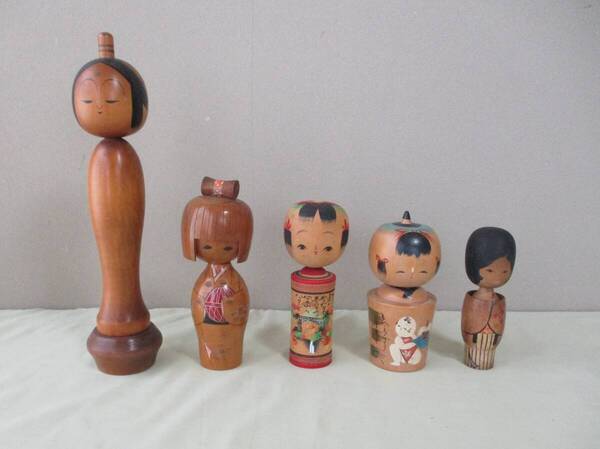 古い「こけし」5点: 民芸品・郷土玩具・伝統工芸品・美術工芸品・木彫工芸・置物・インテリア・アンティーク・コレクション
