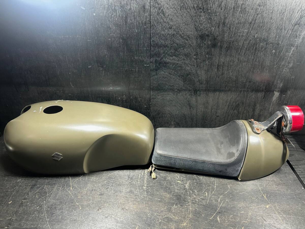 【中古品・外装/シングルシート仕様】スズキ ST250 Eモデル NJ4CA ※タンクに穴が開いています 223