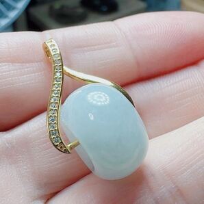 R2M-053 天然本翡翠 《本物保証》 ペンダント15.8*9.9チェーンSV925 一点物 魔除け 昇進 成功 風水 金運 財運 幸運 幸福 縁起物