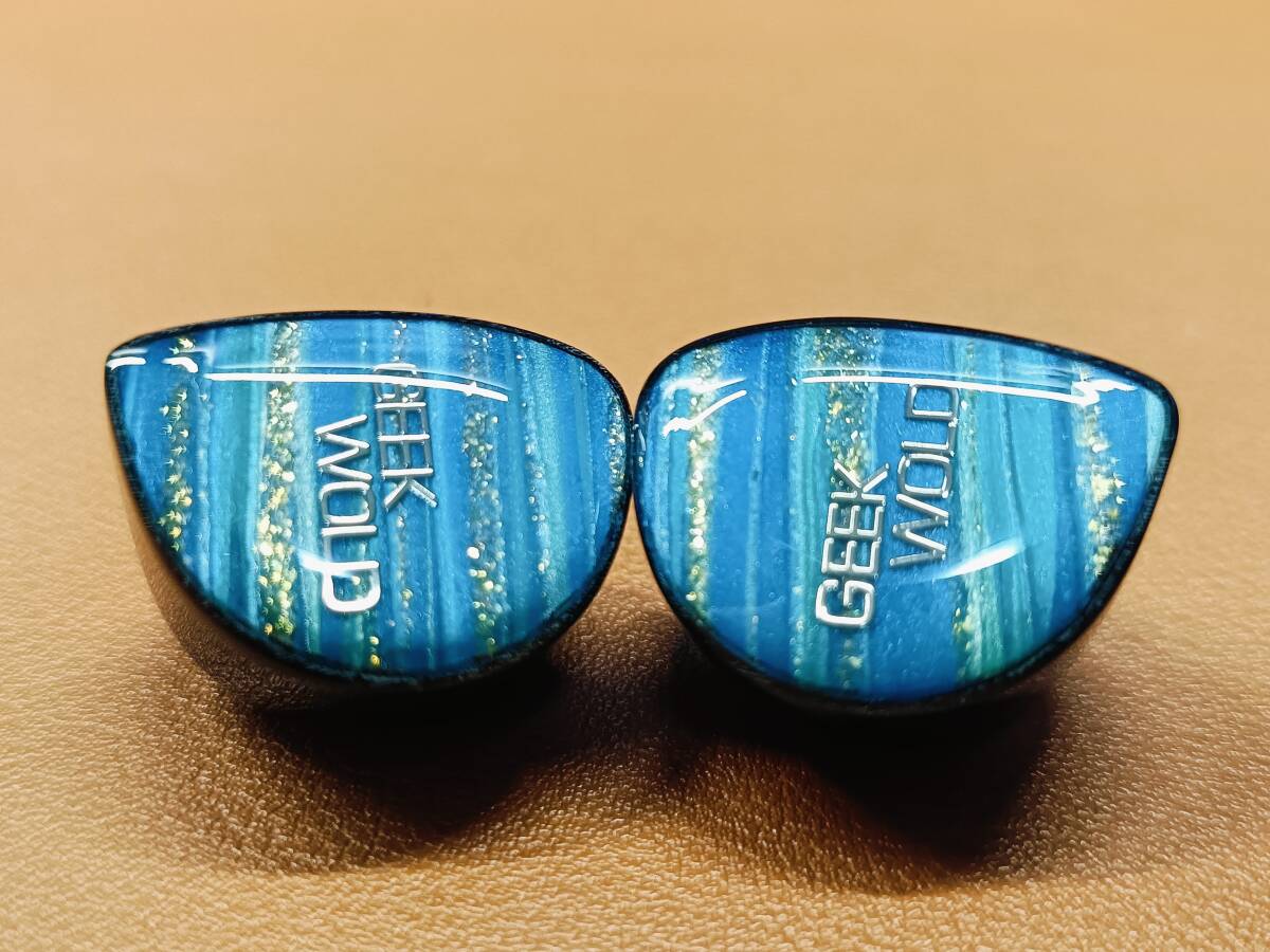Yahoo!オークション - GEEK WOLD GK100 イヤフォン Yahoo!オークション - GEEK WOLD GK100 イヤフォン