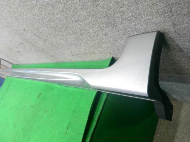 シャトル DBA-GK9 右サイドステップ 71800-T5B-003ZC シャトル DBA-GK9 右サイドステップ 71800-T5B-003ZC