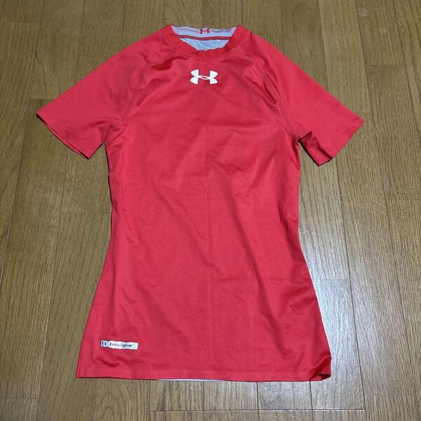 UNDER ARMOUR トレーニングTシャツ レッド コンプレッションSM