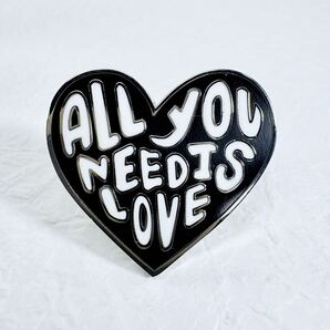【バッジ】ビートルズ All You Need Is Love 愛こそはすべて