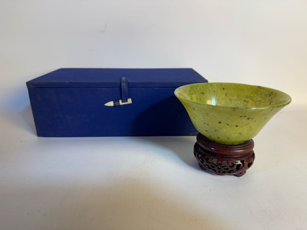 Yahoo!オークション -「中国 翡翠」(陶芸) (工芸品)の落札相場 Yahoo!オークション -「中国 翡翠」(陶芸) (工芸品)の落札相場