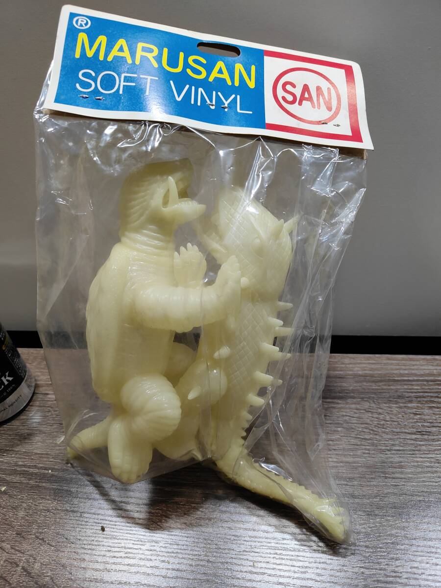 Amazon.co.jp: 夜遊びガメラ 蓄光 トイグラフ TOYGRAPH