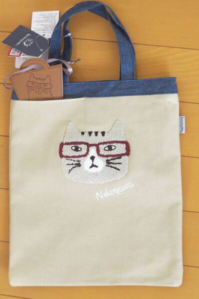 即決 KUSUGURU クスグル ねこ 猫 バック メガネ番長 ねこざわさん ミニトートバッグ ネコさがら刺繍バック トートバック チャーム付き