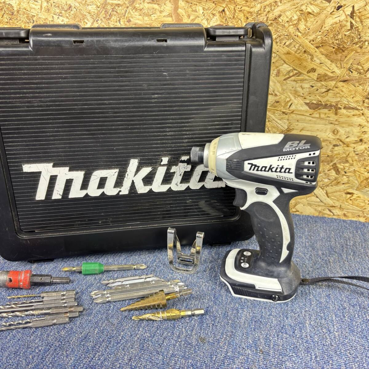 Yahoo!オークション -「マキタ インパクト ドライバー td132d Yahoo!オークション -「マキタ インパクト ドライバー td132d