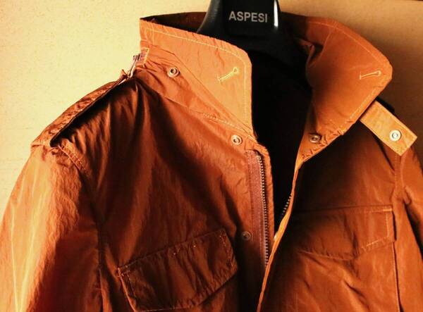 未使用 ミラノ ASPESI アスペジ 価格11万4,400円 M-65ジャケット ナイロン・リンクル・ヴィンテージ生地 ブラウン XS 国内正規輸入品