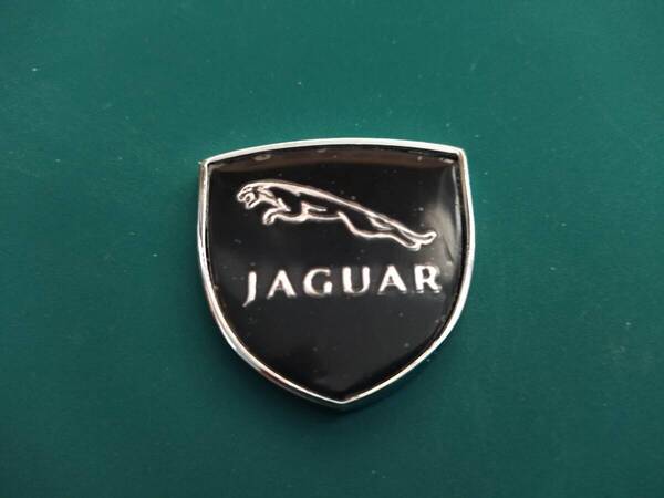 【ゆうパケット送料込】JAGUAR(ジャガー) ホームベース型エンブレム ブラック 縦3.9cm×横3.9cm×厚さ2.5mm