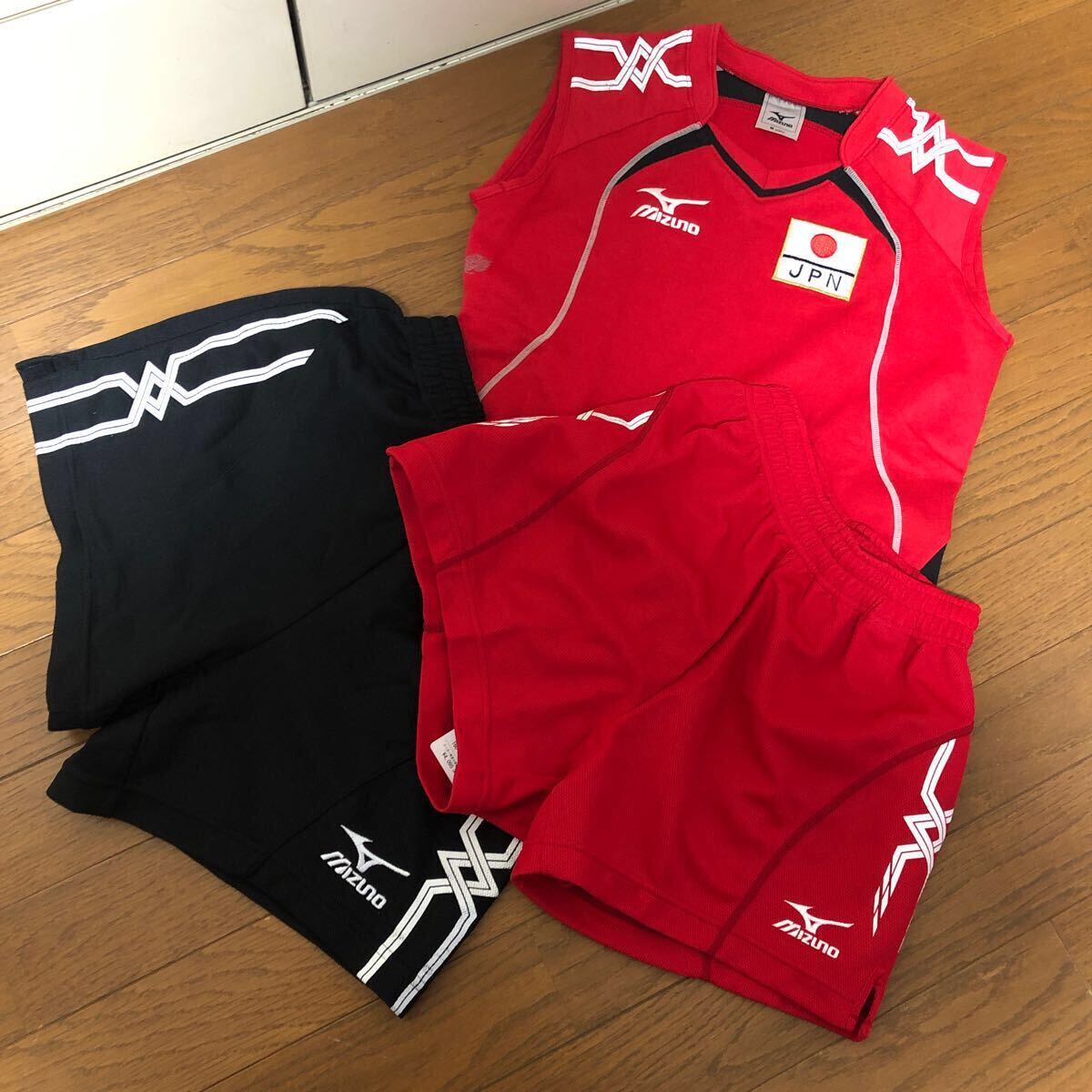 Yahoo!オークション -「全日本女子バレー ユニフォーム」の落札 Yahoo!オークション -「全日本女子バレー ユニフォーム」の落札