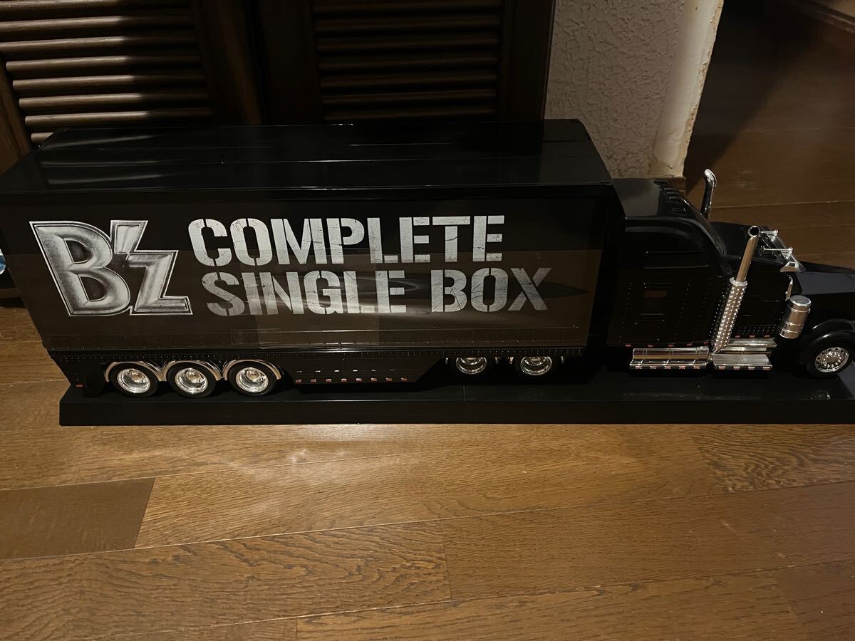 B'z – B'z Complete Single Box (Trailer Edition) – Box Set