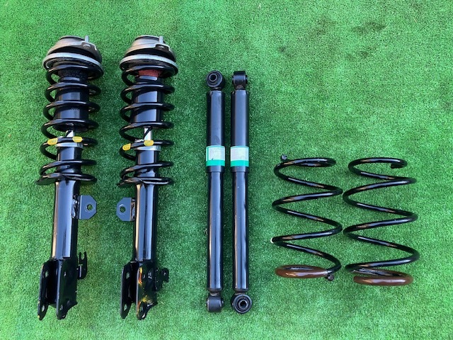 新車外し ワゴンR MH55S 億劫 サスペンション一式 新車外し ワゴンR MH55S 億劫 サスペンション一式