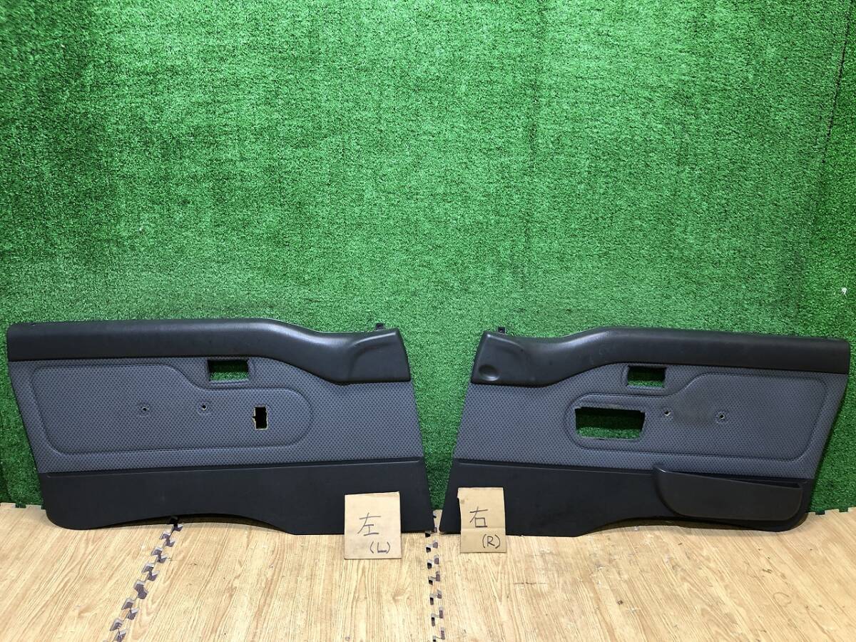 ★ハイゼット トラック★EBDーS201P ドア 内張り ドアトリム パワーウインドスイッチ有 変形なし(左右セット)管21502 2L
