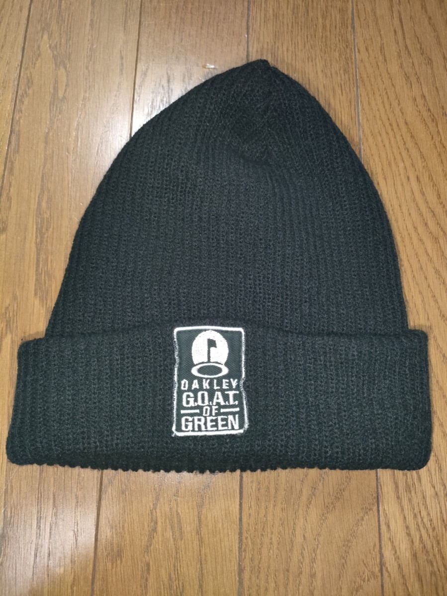 OAKLEY オークリー レアデザイン beanie ビーニー ニット帽　古着 美品 oakley ビーニー ニットキャップ ブラック y2k オークリー