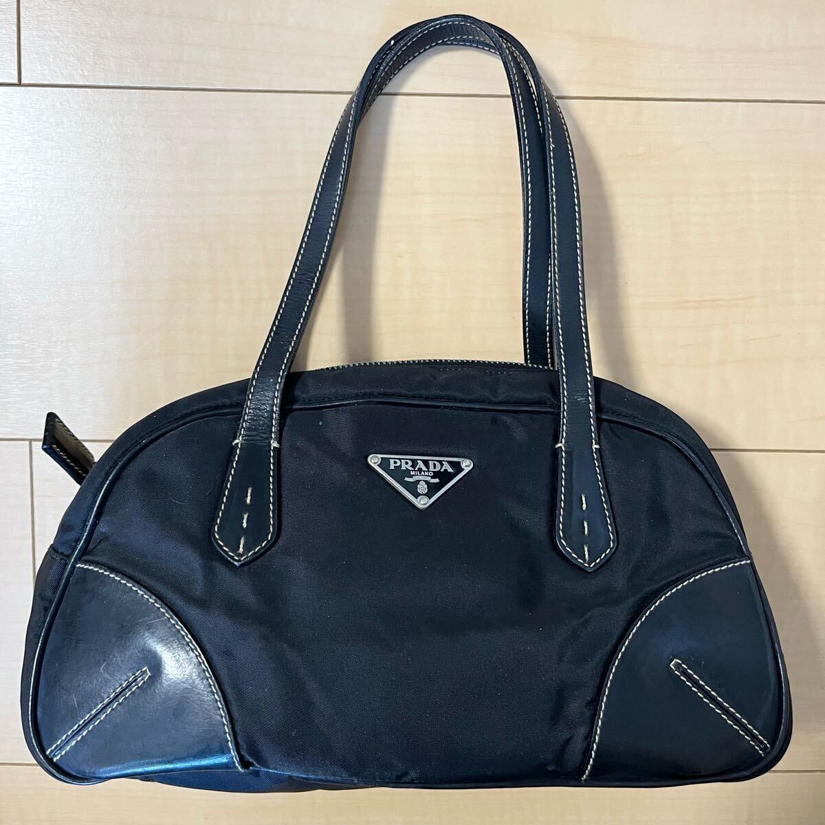 Yahoo!オークション -「prada ボーリングバッグ」(プラダ) (ふ Yahoo!オークション -「prada ボーリングバッグ」(プラダ) (ふ