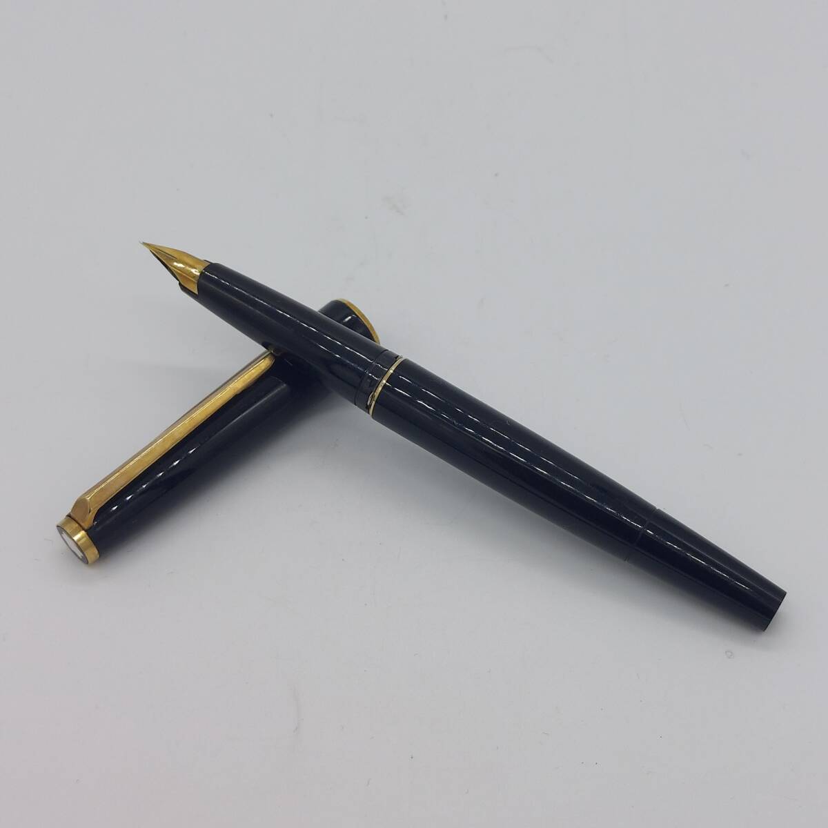 楽天市場】モンブラン 万年筆 EF 586 木軸 ペン先K14 中古
