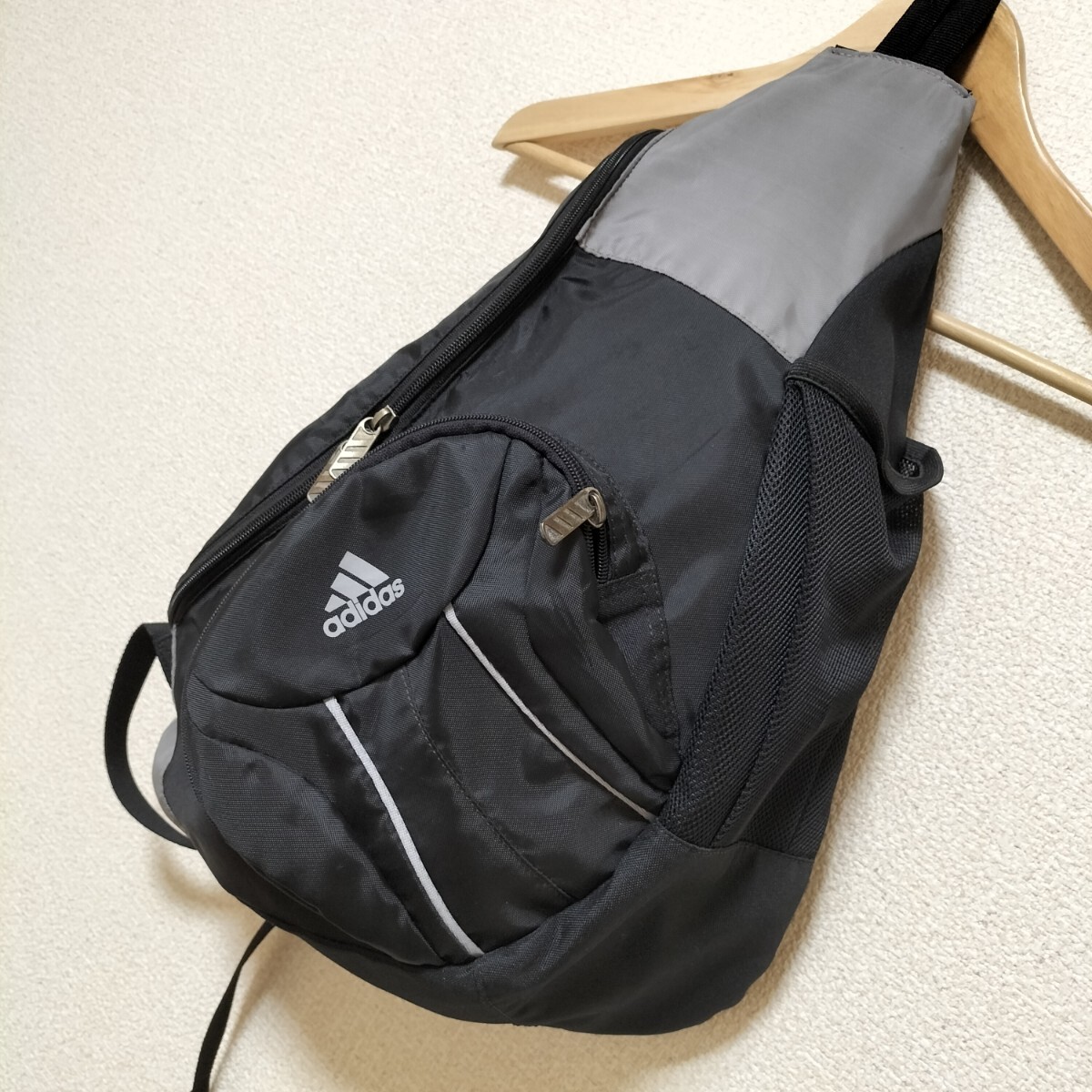 2025年最新】Yahoo!オークション -adidas メッセンジャーバッグ 2025年最新】Yahoo!オークション -adidas メッセンジャーバッグ