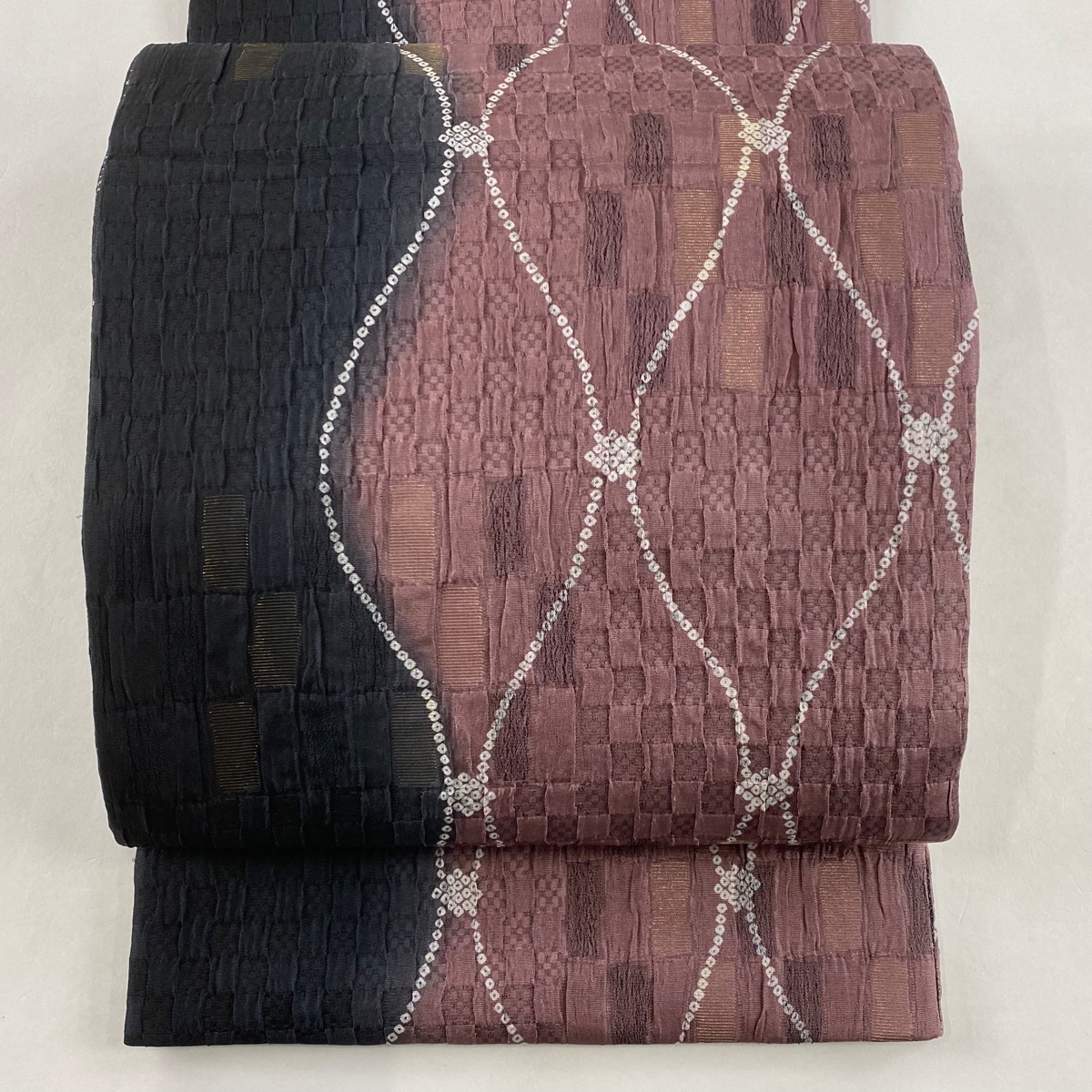 袋帯 美品 逸品 夢屋 立涌 変わり市松 金糸 紫 全通 正絹 【中古】