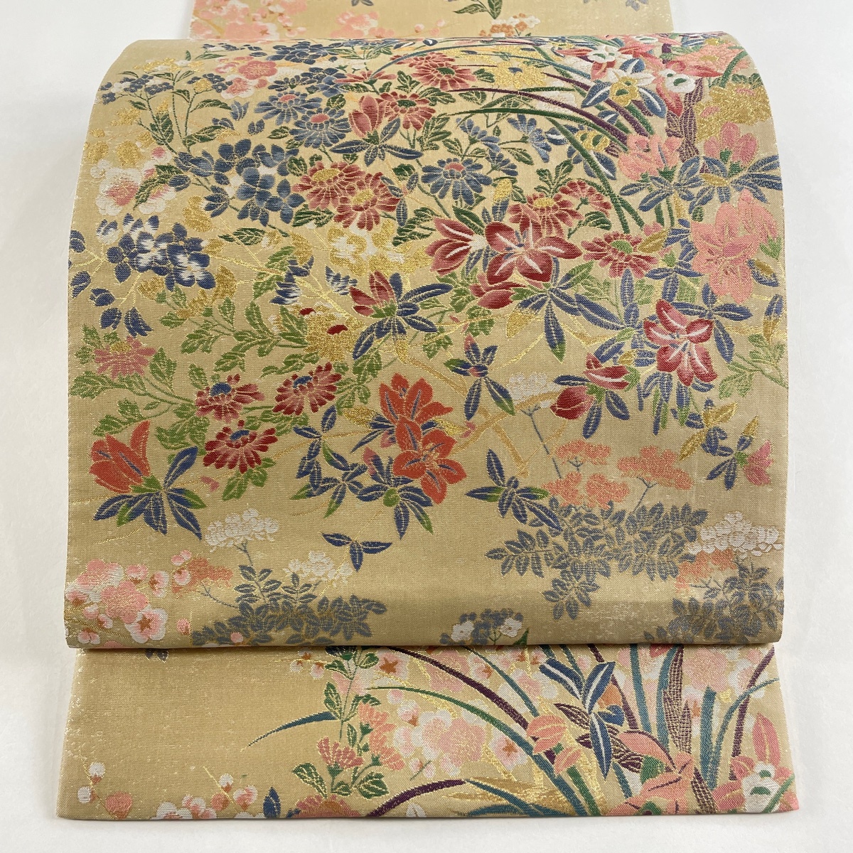 袋帯 逸品 毎田仁郎 となみ織物 草花 箔 ベージュ 六通 正絹 袋帯 逸品 毎田仁郎 となみ織物 草花 箔 ベージュ 六通 正絹
