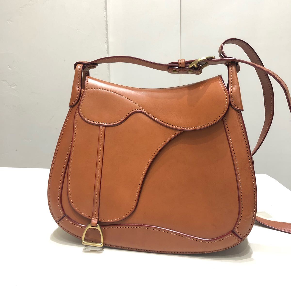 Yahoo!オークション -「leather craft by emi」の落札相場・落札価格 Yahoo!オークション -「leather craft by emi」の落札相場・落札価格