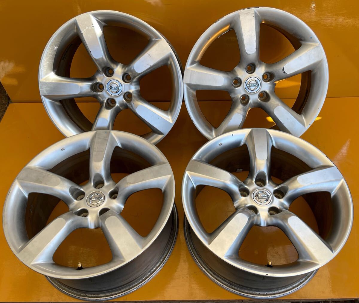 Yahoo!オークション -「z33 純正 18インチ」の落札相場・落札価格 Yahoo!オークション -「z33 純正 18インチ」の落札相場・落札価格