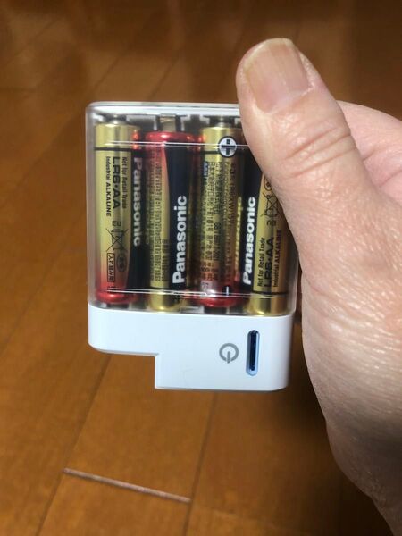 iPhone用 乾電池式充電器