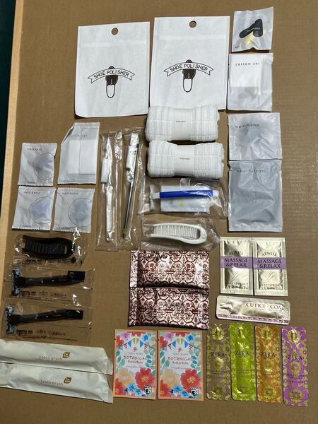 ホテルアメニティ合計32個 スキンケアセット バブルバス バスソルト レッグマッサージジェル ヘアトリートメント 他