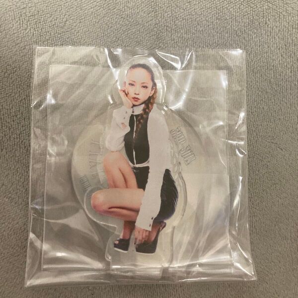 【新品未開封】安室奈美恵 ガチャ アクリルスタンド 88 Live STYLE2016-2017 みつあみ