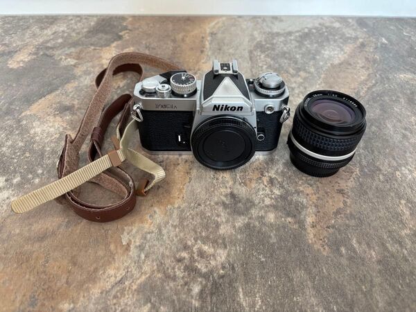 Nikon FM3A NIKKOR28mm 1:35 OLYMPUSストラップ