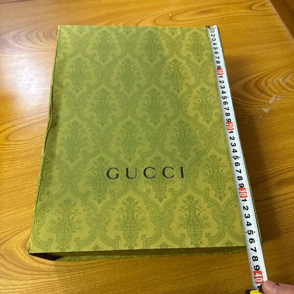 GUCCI空箱 マグネット式