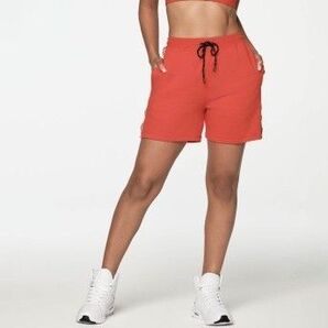 【新品】 ZUMBA 正規品 ハーフパンツ L