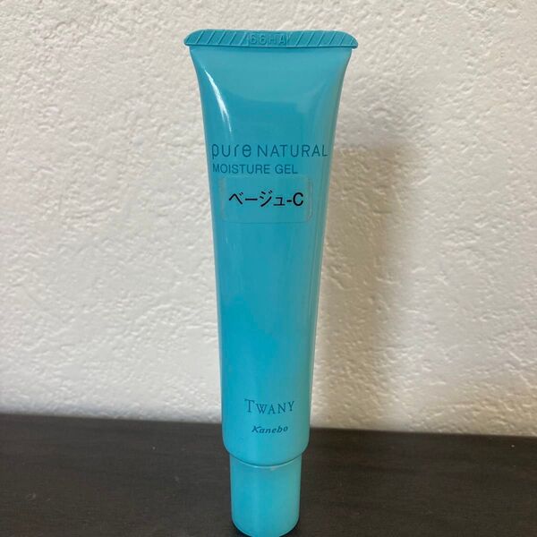 トワニーピュアナチュラルジェルファンデーション