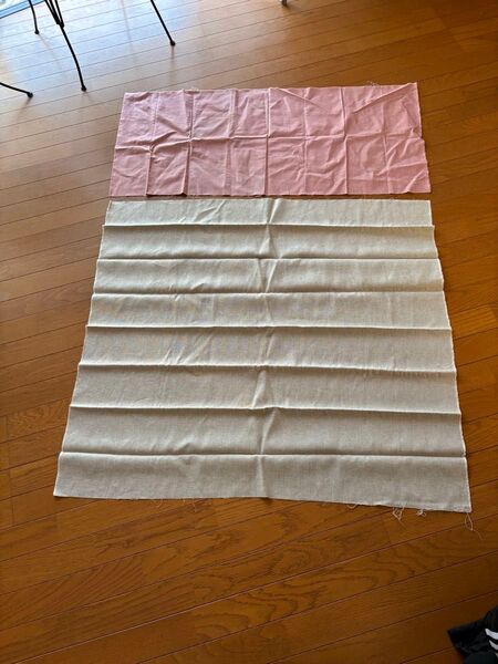 ピンク系コットン生地110×50と麻(麻のような?)生地110×100のセット