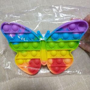 プッシュポップ 子ども おもちゃ 知育玩具 ストレス解消 洗える ちょうちょ