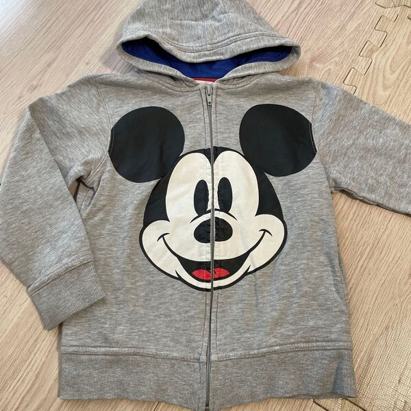 H&M エイチアンドエム ミッキー ディズニー パーカー 長袖 120 130cm 6-8y
