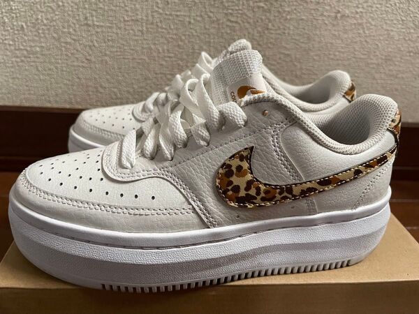 NIKE*ナイキ*レディーススニーカー*ホワイト×ヒョウ*サイズ22.5