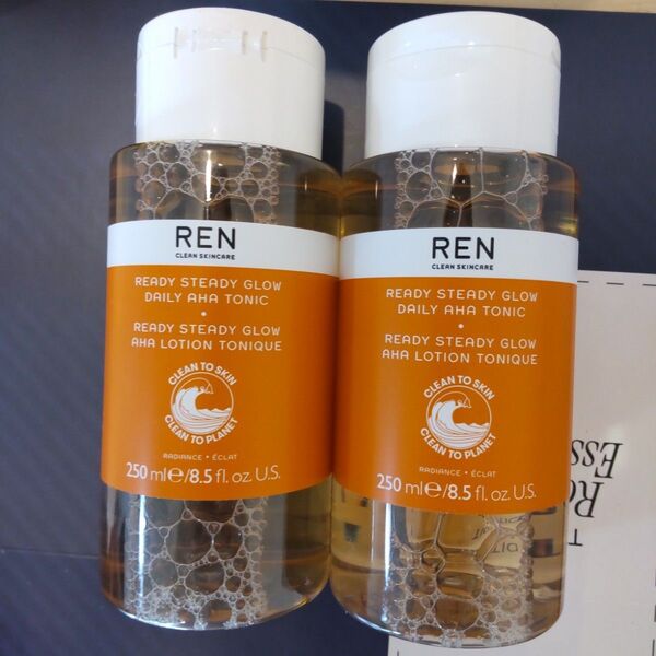 二本 REN Skin Care Ready Steady Glow Daily AHA Tonic