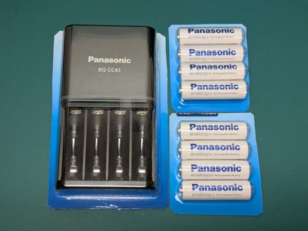 【Panasonic】パナソニック、エネループ、充電器+単3電池8本★☆【COSTCO】