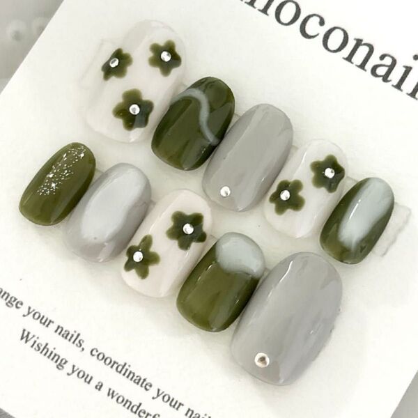 ネイルチップ フラワー 抹茶 緑 サイズオーダー ニュアンス 卒業 春 グリーン 寒色 ブルベ お花