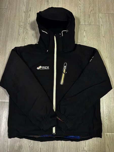 マズメ 防寒ジャケット 黒