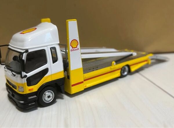 週末価格《箱付新品》1:64 三菱ふそう ファイター 積載車 ミニカー